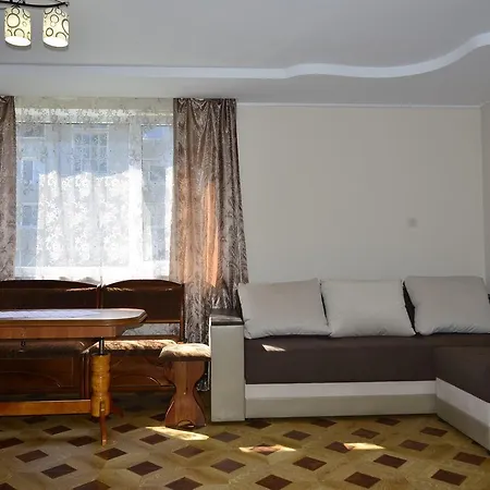 хатина в карпатах